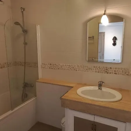 Vue Exceptionnelle-piscine Apartment