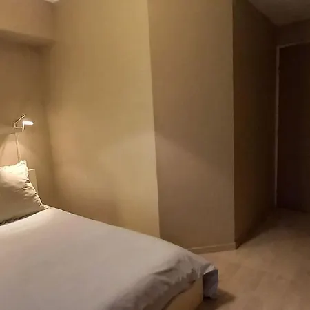 Vue Exceptionnelle-piscine Apartment